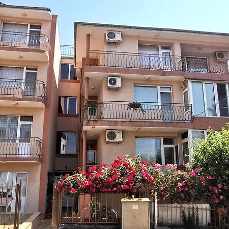 Guest House Georgieva Ravda Exterior photo